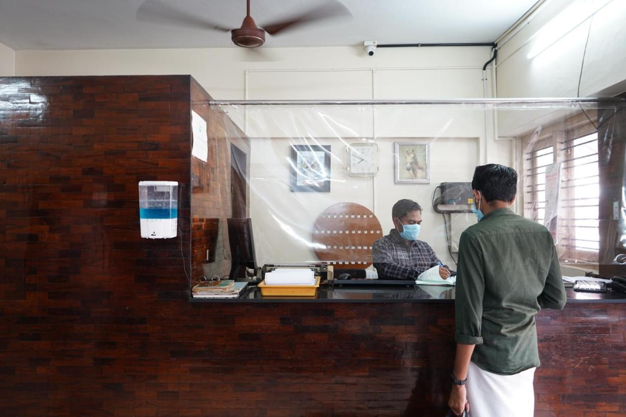 Sangeetha Tourist Home Thiruvananthapuram Extérieur photo
